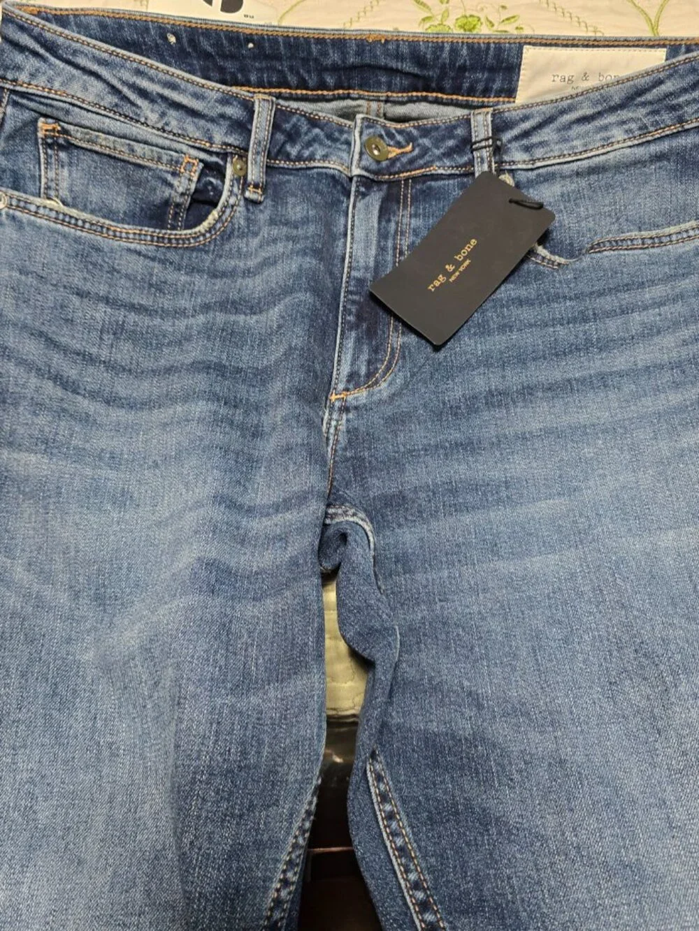 rag & bone rb3 athletic jean in bain wash | 32x30 | Men's